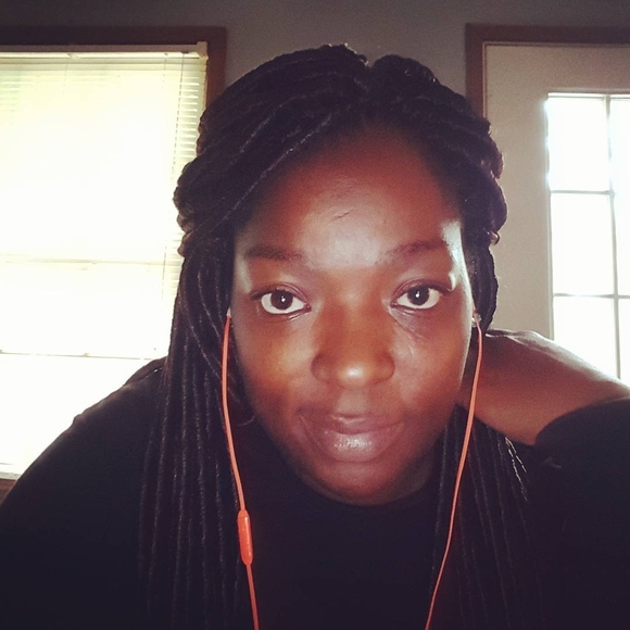 Meet your Posher, Janessa