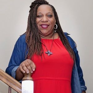 Meet your Posher, Joycelyn