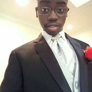 Meet your Posher, Dangelo