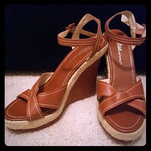 Tan Wedges