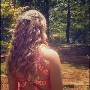 Meet your Posher, Alivia