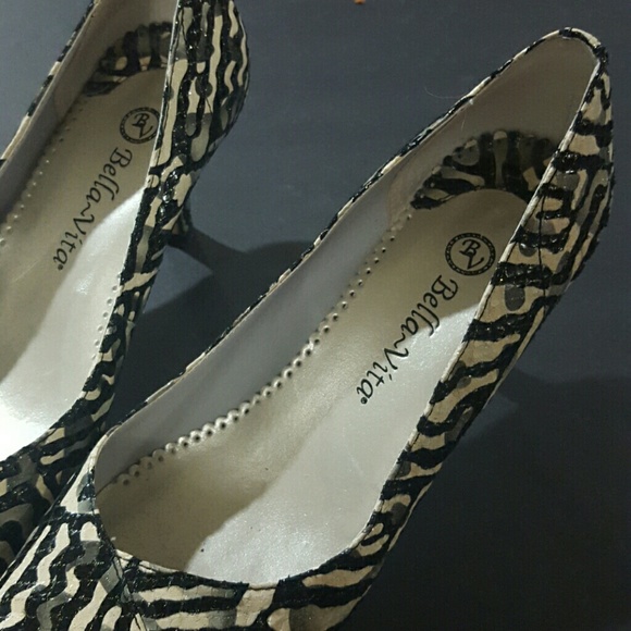 Heels - Picture 3 of 3