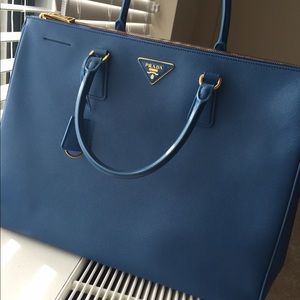 Meet your Posher, Mimi