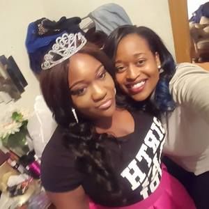 Meet your Posher, Latoya