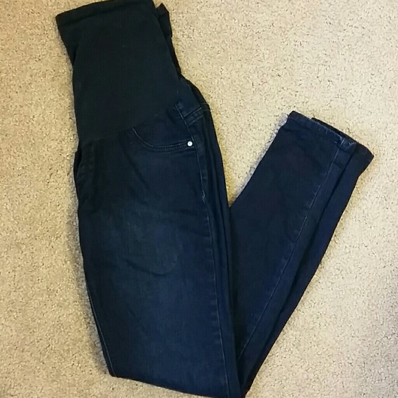 Size Small maternity skinny jeans