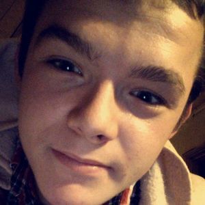 Meet your Posher, Devin