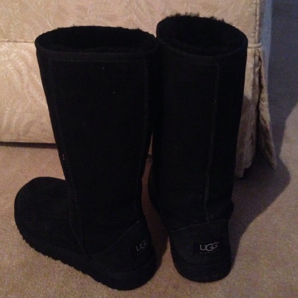 Ugg boots, barely worn, kept in closet for years