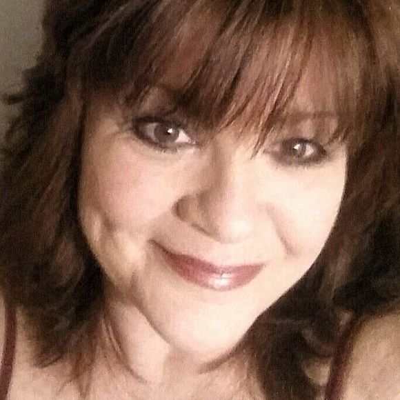 Meet your Posher, Brenda - Picture 1 of 1