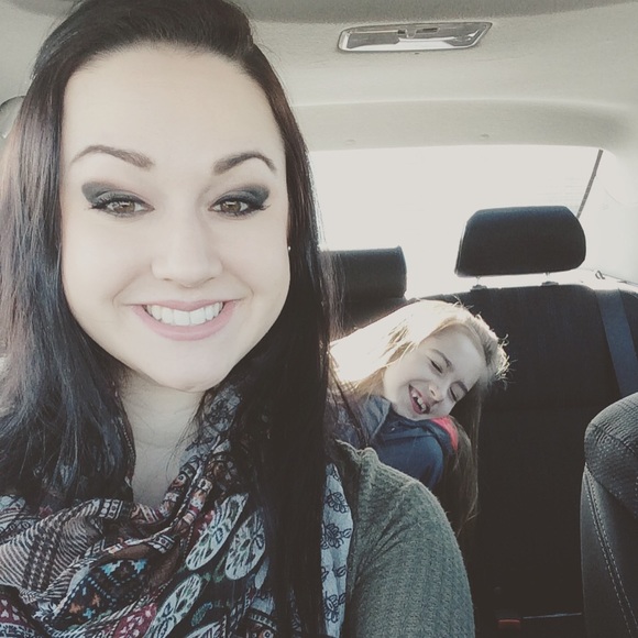 Meet your Posher, Jade