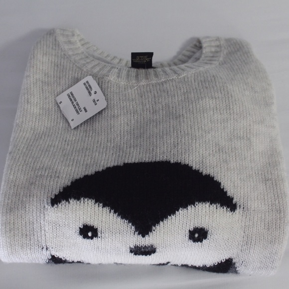 Penguin sweater