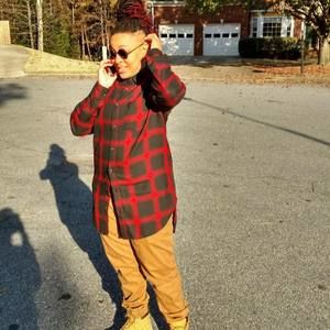 Meet your Posher, Shalita