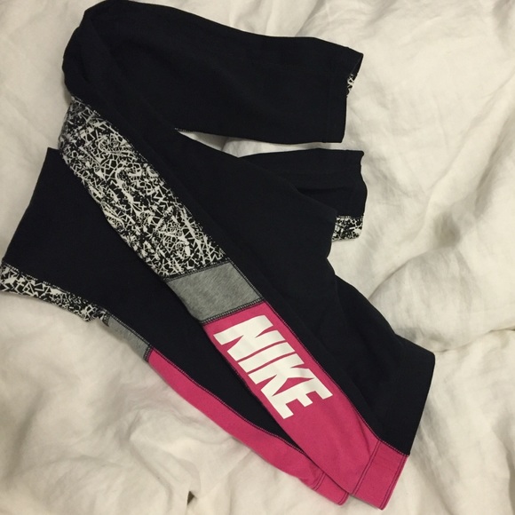 Nike leggings