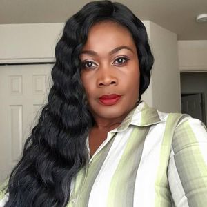 Meet your Posher, Linda