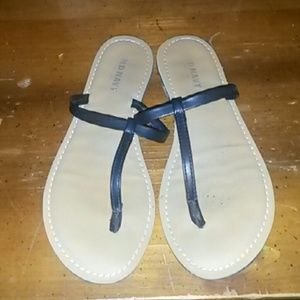 T strap sandals
