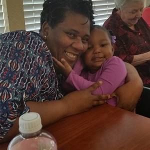 Meet your Posher, Valorie