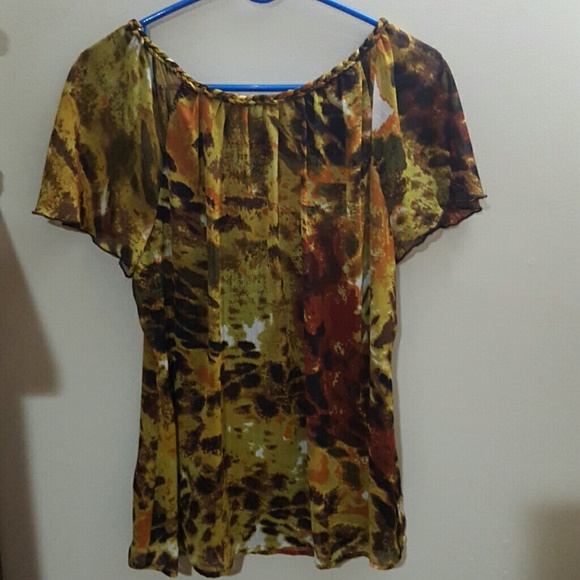 Shirt - Picture 3 of 3