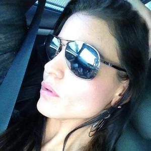 Meet your Posher, Vicky