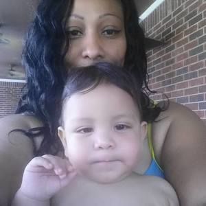 Meet your Posher, Adela