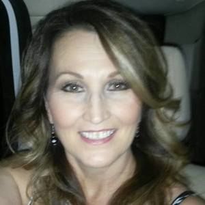 Meet your Posher, Evelyn