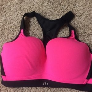 Victoria's Secret incredible sports bra