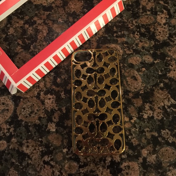 🚫traded Adorable gold Coach iPhone 5 case! - Picture 1 of 3