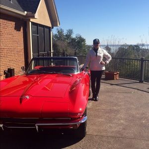 Meet your Posher, Alexandra