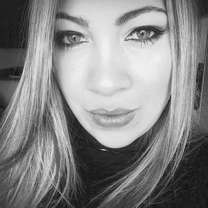 Meet your Posher, Stefanie