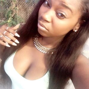 Meet your Posher, Dena