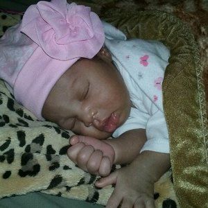 Meet your Posher, Cece