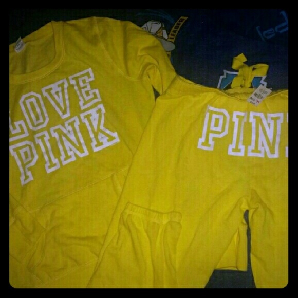 Vs pink listing for grlsea