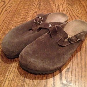 Birkenstock dark brown bostons