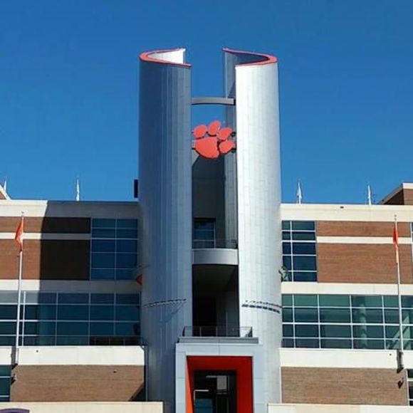 Meet your Posher, Caroline - Picture 1 of 1