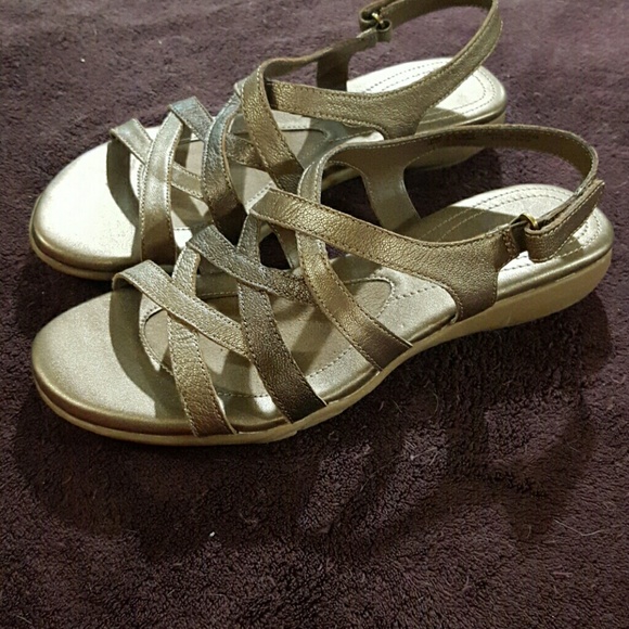 Sandels - Picture 2 of 3