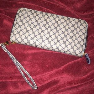 Vintage style Gucci Zippy