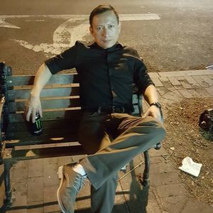 Meet your Posher, Loongoria