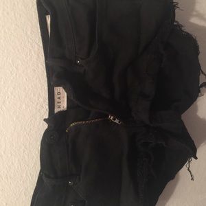 Bullhead black shorts