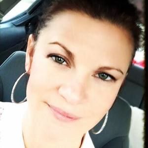 Meet your Posher, Becki