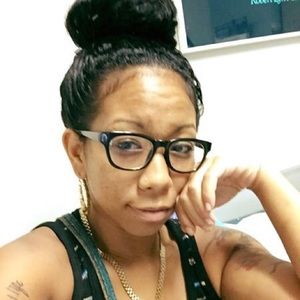 Meet your Posher, Candice