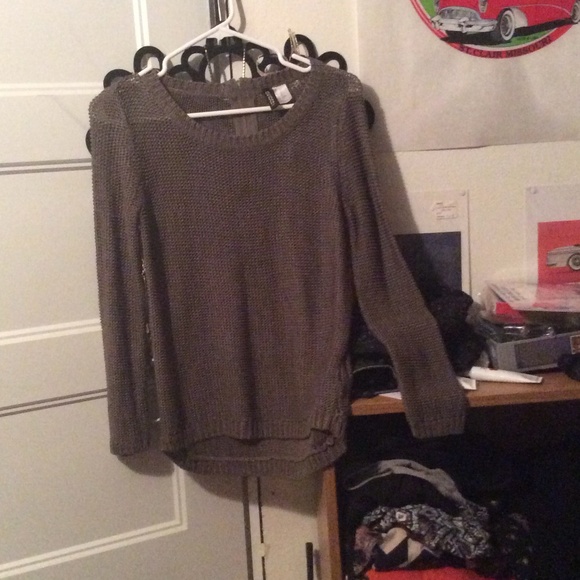 Hunter green cable knit sweater