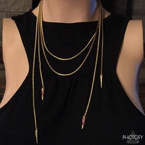 "DIAMONDS AND PEARLS" BCBG NECKLACE