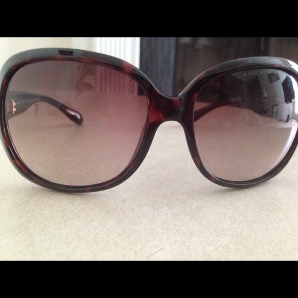 Marc by Marc Jacobs cheetah sunglasses with case - Picture 2 of 4