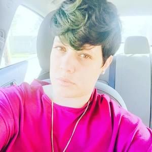 Meet your Posher, Iona