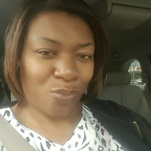 Meet your Posher, Laquana