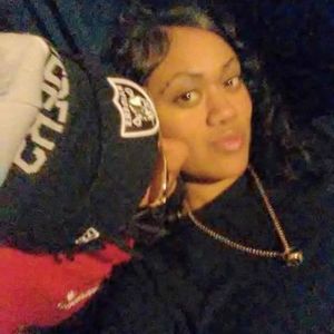 Meet your Posher, Leeni