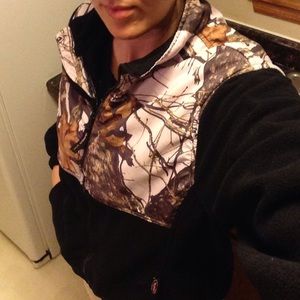 Mossy oak black fleece jacket
