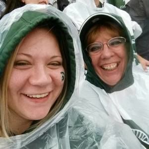 Meet your Posher, Kelly