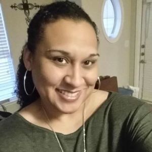 Meet your Posher, Alicia