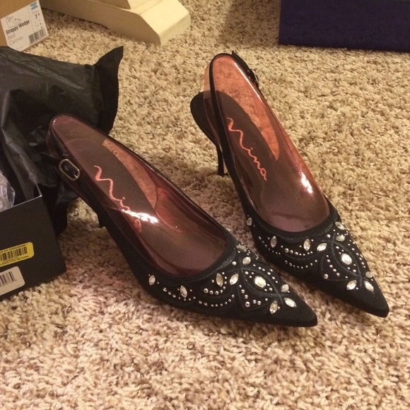 NWT Nina heels