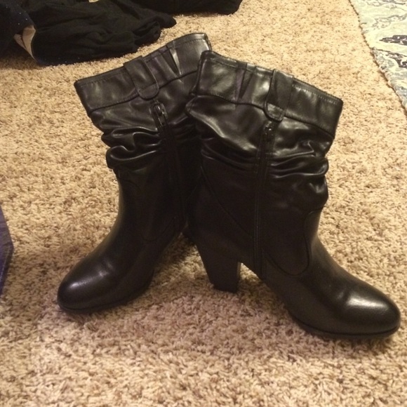 Brand New White Mountains boots