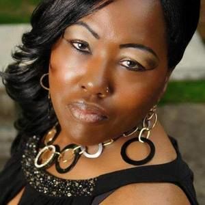 Meet your Posher, Violet